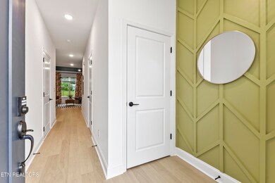 8849 Chapman Trace Way, Knoxville, TN 37920 - photo 6