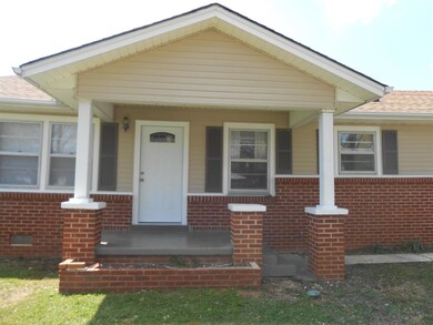 107 Ray St, Shelbyville, TN 37160 - photo 2