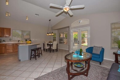 Family Room-Breakfast Room