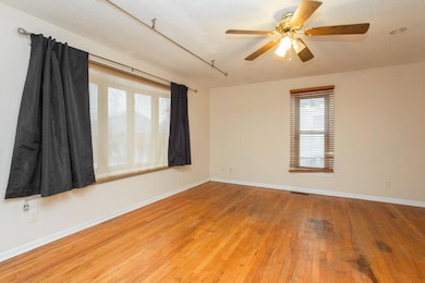 513_8th_st_MLS_HID1087247_ROOMliv