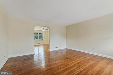 5506 Purdue Ave, Baltimore, MD 21239 - photo 7