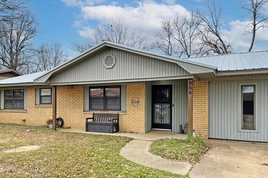 906 Japonica Dr, Wake Village, TX 75501 - photo 3