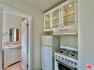 1728 El Cerrito Place unit 8, Los Angeles, CA 90028 - photo 6