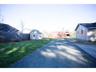 83405 N Harvey Rd, Creswell, OR 97426 - photo 2