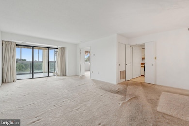 Greens of Leisure World unit 815, Silver Spring, MD 20906 - photo 6