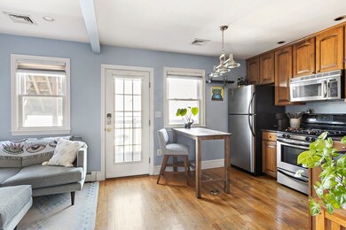 140-142 W 7th St unit 6, Boston, MA 02127 - photo 5