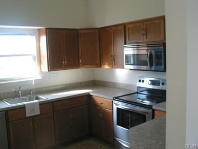 1808 Merlot Dr unit A, Easton, PA 18045 - photo 3