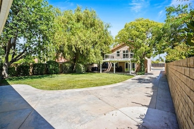 27763 Wakefield Rd, Castaic, CA 91384 - photo 3