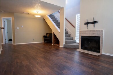 3121 Sondra Dr unit 203, Fort Worth, TX 76107 - photo 2