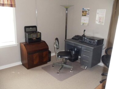 8732 Cottage Grove Ave, Highland, IN 46322 - photo 7