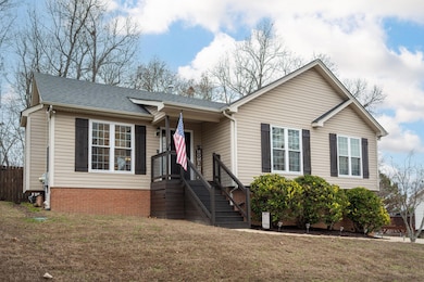 9910 Fielding Rd, Ooltewah, TN 37363 - photo 2