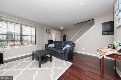 405 Carpenter Cir, Brookhaven, PA 19015 - photo 2