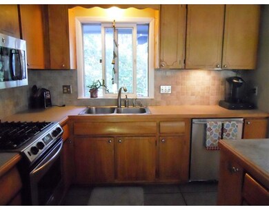 38 Ontario Dr, Hudson, MA 01749 - photo 2