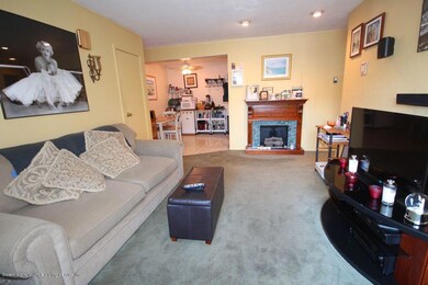 80 Daffodil Ln unit 117, Staten Island, NY 10314 - photo 2