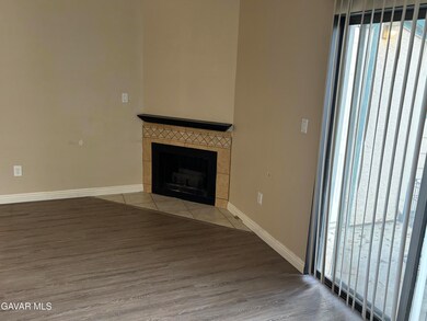 44466 15th St E unit 14, Lancaster, CA 93535 - photo 7