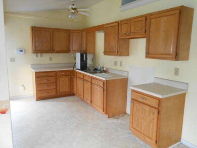 1155 Bernard Ave, Findlay, OH 45840 - photo 2