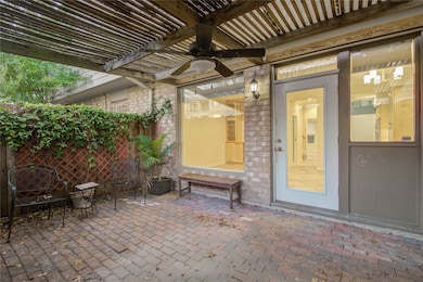 7449 Brompton St unit 7449, Houston, TX 77025 - photo 7