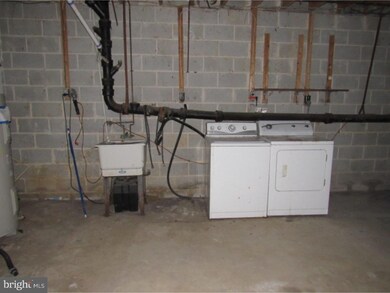 523 Gia Cir, Clifton Heights, PA 19018 - photo 3