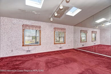 05-Living Room