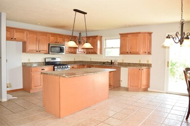 398 Sara Ln, La Porte, IN 46350 - photo 5