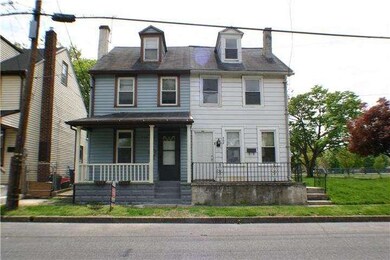 526 3rd St, Beverly, NJ 08010 - photo 2