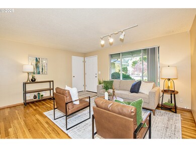 19222 Benfield Ave, Lake Oswego, OR 97035 - photo 4