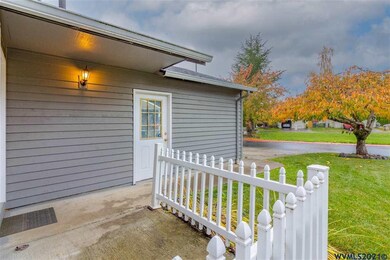 928 Sagrada Loop N, Keizer, OR 97303 - photo 3