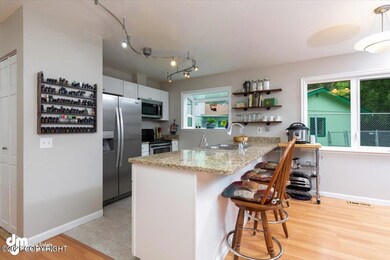 23-Kitchen7361 Durenda Cir_KI_014
