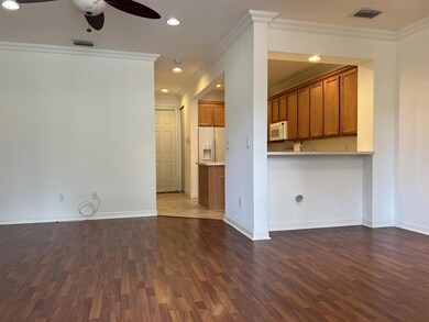 650 Pacific Grove Dr unit 4, West Palm Beach, FL 33401 - photo 3