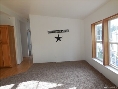 105 Camren Dr, Winlock, WA 98596 - photo 3