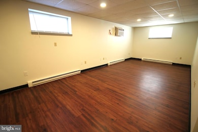 215 W 4th St unit 11, Quarryville, PA 17566 - photo 3