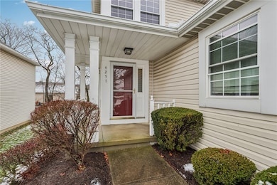 4257 Rolling Hills Dr, Brunswick, OH 44212 - photo 2