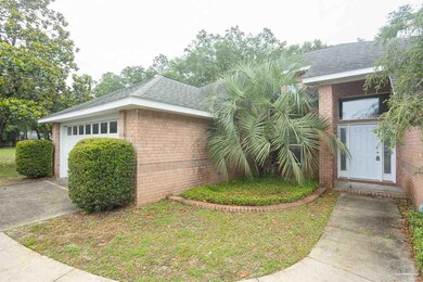 2701 Silhouette Dr, Cantonment, FL 32533 - photo 2