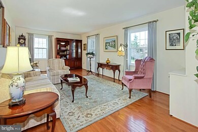 6215 Wilmington Dr, Burke, VA 22015 - photo 6