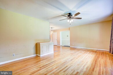 9555 Sharon Ave, La Plata, MD 20646 - photo 7