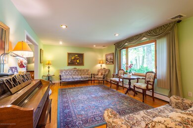 02_18ParkerRoad_10001_LivingRoom_HiRes