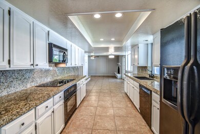 KITCHEN 1