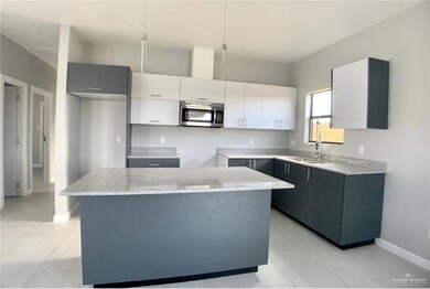 2018 Summerland Ln, Edinburg, TX 78541 - photo 3