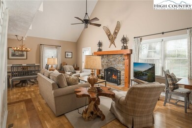 613 Laurel Ln, Blowing Rock, NC 28605 - photo 3