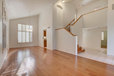 817 N Gregory Pl-8