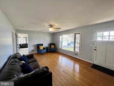 492 Foxcroft Rd, Warrenton, VA 20186 - photo 3