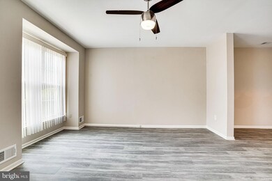 8320 Royal Tern Way unit 29, Lorton, VA 22079 - photo 5