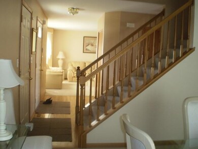 1823 Cambridge Dr, Carpentersville, IL 60110 - photo 2