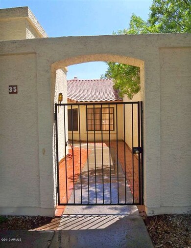 Gate