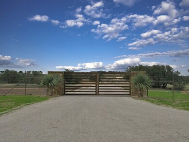 210 E Gran Vista Dr unit 39, Fredericksburg, TX 78624 - photo 4