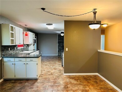 606 NW J St, Bentonville, AR 72712 - photo 6