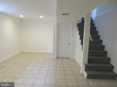 5429 Macbeth St, Hyattsville, MD 20784 - photo 7