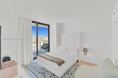 SLS Brickell Residences unit 3709, Miami, FL 33130 - photo 4