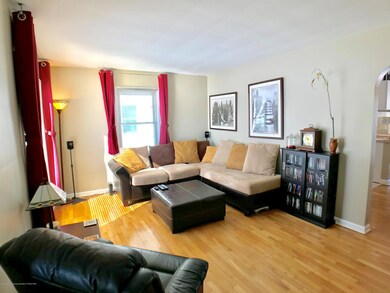 1213 Pershing Dr, Lansing, MI 48910 - photo 4