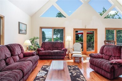 19 Cove Rd, Westerly, RI 02891 - photo 5